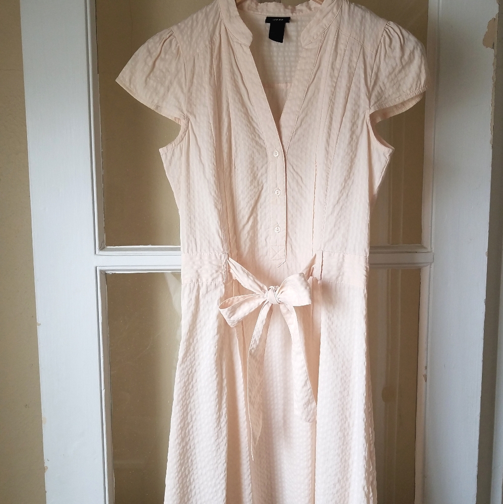 H&M cap-sleeve pleated lightweight dress